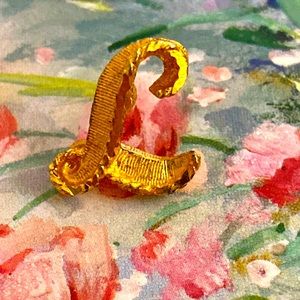 Vintage 80s Tie Tack Pin Letter “L”